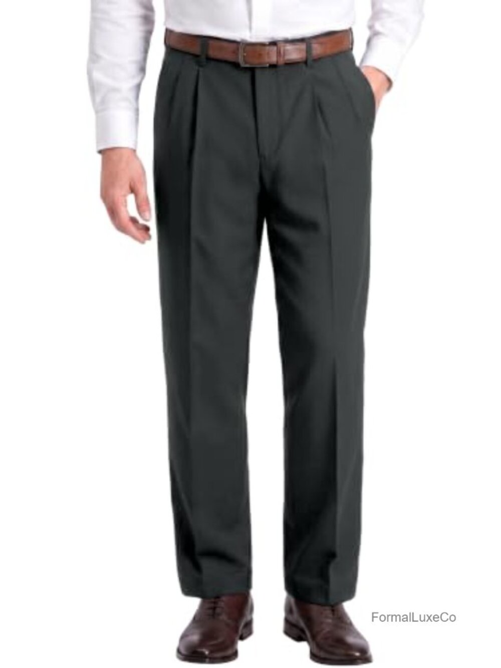 Men's Classic Fit Pleated Dress Pants Wrinkle Resistant Business Casual
